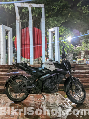 Pulsar NS 160